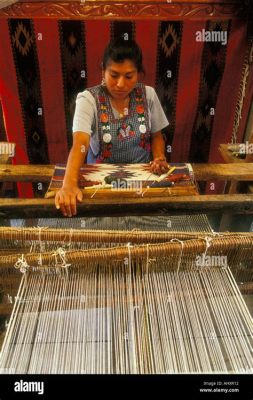  The Zipping Zapotec Weaver - A Story About Ancient Weaving Magic and the Dangers of Envy!